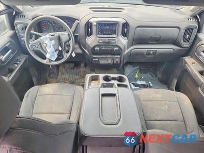 Zdjęcie 8 z 12 samochodu: 2021 CHEVROLET SILVERADO K3500 VIN:1GC4YSE77MF259017 - miniatura