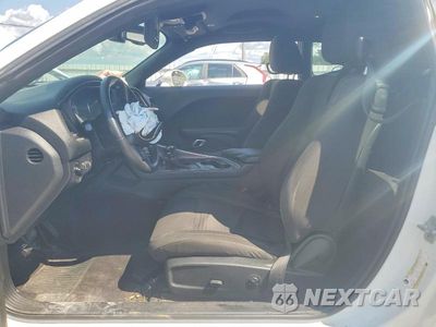 Zdjęcie 7 z 12 samochodu: 2018 DODGE CHALLENGER SXT VIN:2C3CDZAG2JH220033 - miniatura