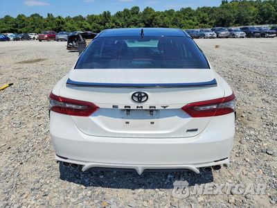 Zdjęcie 6 z 12 samochodu: 2022 TOYOTA CAMRY XSE VIN:4T1K61AK1NU070003 - miniatura
