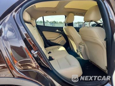 Zdjęcie 10 z 12 samochodu: 2018 MERCEDES-BENZ GLA 250 VIN:WDCTG4EB1JJ484356 - miniatura