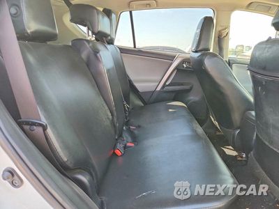 Zdjęcie 10 z 12 samochodu: 2018 TOYOTA RAV4 HYBRID XLE VIN:JTMRJREV2JD204547 - miniatura
