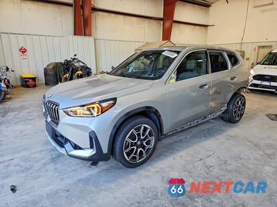 2024 BMW X1 XDRIVE28I WBX73EF00R5Z34088 - główne zdjęcie licytacji z USA - miniatura