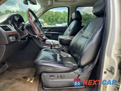 Zdjęcie 7 z 12 samochodu: 2010 CADILLAC ESCALADE EXT PREMIUM VIN:3GYVKNEF4AG234546 - miniatura