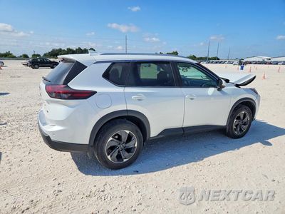 Trzecie zdjęcie samochodu z tyłu: 2025 NISSAN ROGUE SV VIN:5N1BT3BB5SC672035 - miniatura
