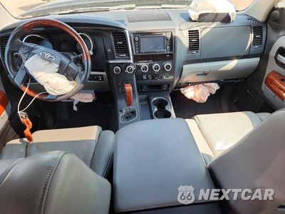 Zdjęcie 8 z 13 samochodu: 2019 TOYOTA SEQUOIA PLATINUM VIN:5TDDY5G18KS168135 - miniatura