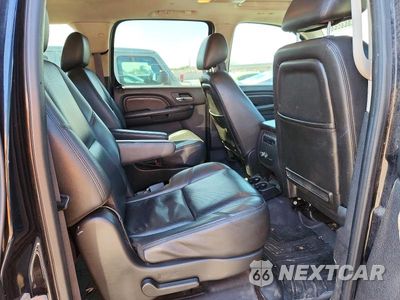 Zdjęcie 11 z 13 samochodu: 2011 GMC YUKON XL DENALI VIN:1GKS2MEF5BR324071 - miniatura