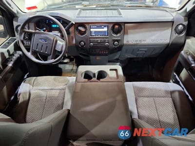 Zdjęcie 8 z 12 samochodu: 2013 FORD F250 SUPER DUTY VIN:1FT7W2B68DEA95555 - miniatura