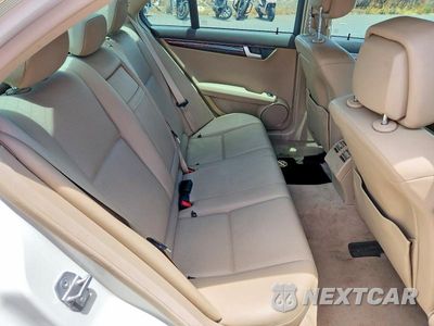 Zdjęcie 10 z 12 samochodu: 2012 MERCEDES-BENZ C 250 VIN:WDDGF4HB2CR240201 - miniatura