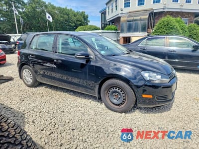 Czwarte zdjęcie samochodu z boku: 2013 VOLKSWAGEN GOLF VIN:WVWDB7AJ4DW138039 - miniatura
