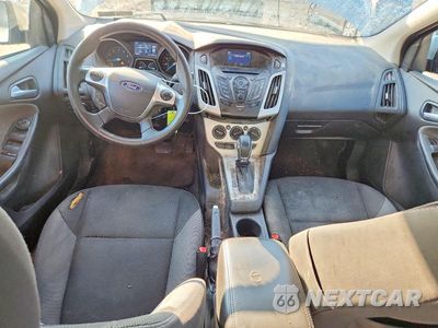 Zdjęcie 8 z 12 samochodu: 2014 FORD FOCUS SE VIN:1FADP3F28EL386590 - miniatura