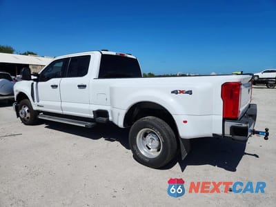 Drugie zdjęcie samochodu z przodu: 2023 FORD F350 SUPER DUTY VIN:1FT8W3DT3PEC69078 - miniatura