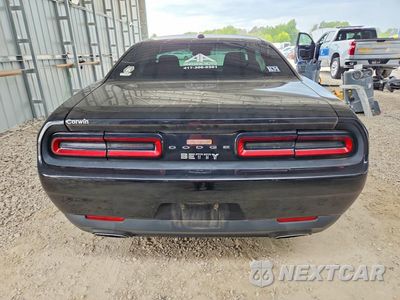 Zdjęcie 6 z 12 samochodu: 2016 DODGE CHALLENGER SXT VIN:2C3CDZAG9GH344566 - miniatura
