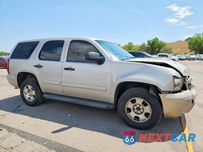 Czwarte zdjęcie samochodu z boku: 2009 CHEVROLET TAHOE SPECIAL VIN:1GNFK03029R199777 - miniatura