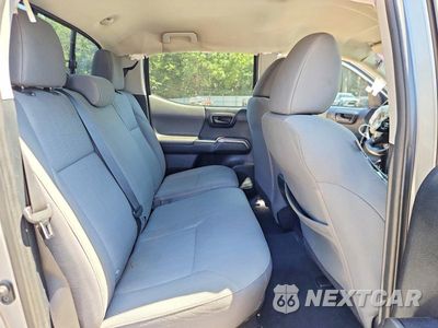 Zdjęcie 10 z 12 samochodu: 2017 TOYOTA TACOMA SR5 VIN:5TFAX5GN5HX097083 - miniatura