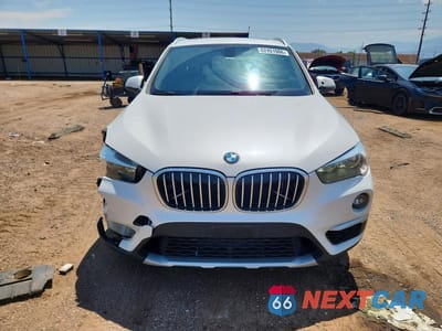 Piąte zdjęcie samochodu w środku: 2018 BMW X1 XDRIVE28I VIN:WBXHT3C38J5L25889 - miniatura