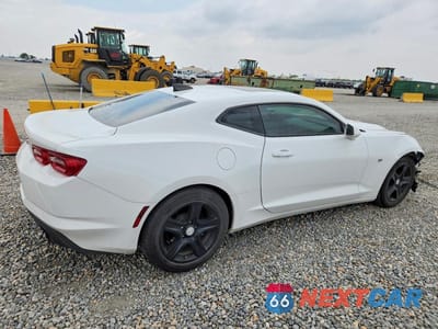 Trzecie zdjęcie samochodu z tyłu: 2020 CHEVROLET CAMARO LS VIN:1G1FB1RX4L0107513 - miniatura