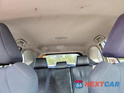 Zdjęcie 10 z 13 samochodu: 2019 TOYOTA RAV4 LE VIN:2T3LWRFV0KW001280 - miniatura