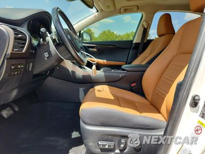 Zdjęcie 7 z 14 samochodu: 2020 LEXUS NX 300 VIN:JTJGARBZ8L2160533 - miniatura