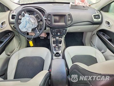 Zdjęcie 8 z 13 samochodu: 2019 JEEP COMPASS LATITUDE VIN:3C4NJCBB3KT676841 - miniatura