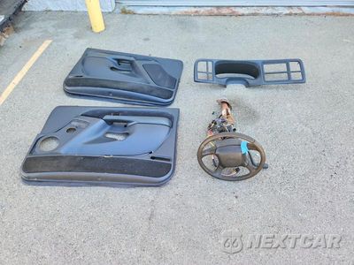 Zdjęcie 12 z 13 samochodu: 2000 CHEVROLET SILVERADO C1500 VIN:2GCEC19T1Y1327040 - miniatura