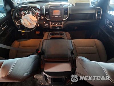 Zdjęcie 8 z 12 samochodu: 2023 RAM 1500 VIN:1C6RREFG0PN640647 - miniatura