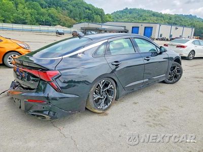 Trzecie zdjęcie samochodu z tyłu: 2025 KIA K5 GT LINE VIN:KNAG64J7XS5325662 - miniatura