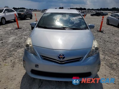 Piąte zdjęcie samochodu w środku: 2012 TOYOTA PRIUS V THREE VIN:JTDZN3EU2C3138258 - miniatura
