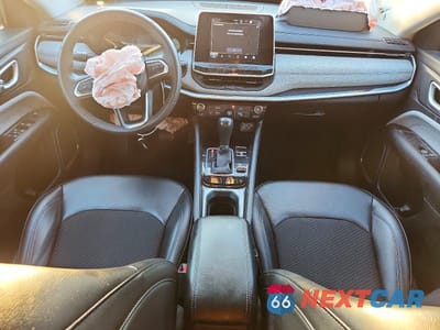 Zdjęcie 8 z 14 samochodu: 2022 JEEP COMPASS LATITUDE VIN:3C4NJDBBXNT116955 - miniatura