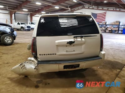 Zdjęcie 6 z 12 samochodu: 2013 CHEVROLET SUBURBAN K1500 LTZ VIN:1GNSKKE76DR131253 - miniatura