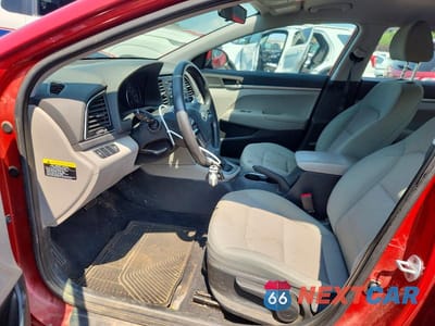 Zdjęcie 7 z 12 samochodu: 2017 HYUNDAI ELANTRA SE VIN:5NPD74LF2HH066388 - miniatura