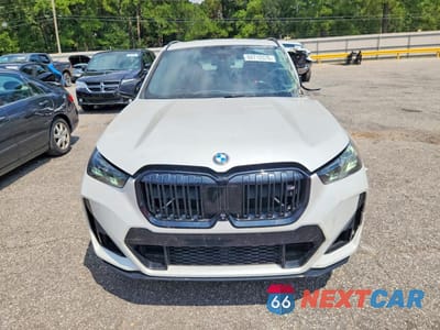 Piąte zdjęcie samochodu w środku: 2024 BMW X1 M35I VIN:WBX13EF09R5Y41818 - miniatura