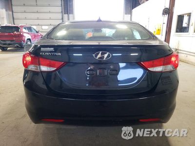 Zdjęcie 6 z 12 samochodu: 2013 HYUNDAI ELANTRA GLS VIN:KMHDH4AE7DU861150 - miniatura