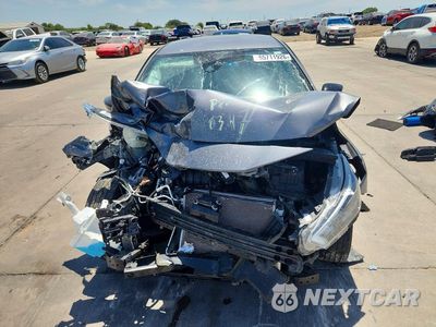 Piąte zdjęcie samochodu w środku: 2024 NISSAN VERSA SR VIN:3N1CN8FV9RL870347 - miniatura
