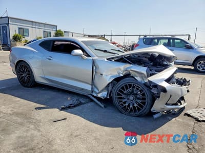 Czwarte zdjęcie samochodu z boku: 2019 CHEVROLET CAMARO LS VIN:1G1FB1RX5K0126764 - miniatura