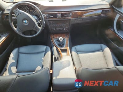 Zdjęcie 8 z 12 samochodu: 2006 BMW 325 I VIN:WBAVB13596PS64683 - miniatura