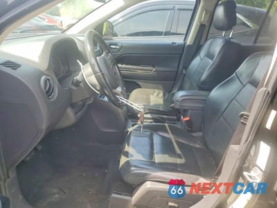Zdjęcie 7 z 12 samochodu: 2012 JEEP COMPASS LIMITED VIN:1C4NJDCB3CD578811 - miniatura