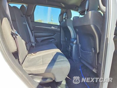 Zdjęcie 10 z 12 samochodu: 2019 JEEP GRAND CHEROKEE LAREDO VIN:1C4RJFAG8KC527563 - miniatura