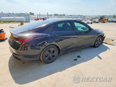 Trzecie zdjęcie samochodu z tyłu: 2021 HYUNDAI ELANTRA SEL VIN:5NPLM4AG1MH027169 - miniatura