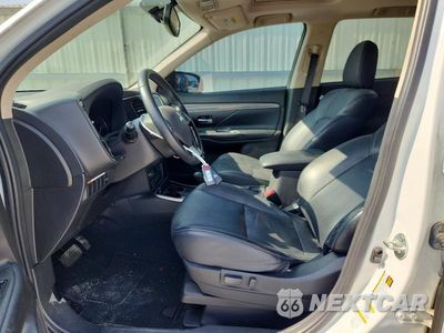 Zdjęcie 7 z 13 samochodu: 2019 MITSUBISHI OUTLANDER SE VIN:JA4AD3A32KZ006443 - miniatura