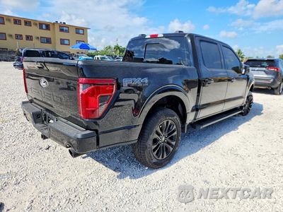 Trzecie zdjęcie samochodu z tyłu: 2025 FORD F150 XLT VIN:1FTFW3L53SKE99756 - miniatura