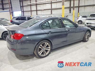 Trzecie zdjęcie samochodu z tyłu: 2013 BMW 328 XI VIN:WBA3B3C50DF538987 - miniatura