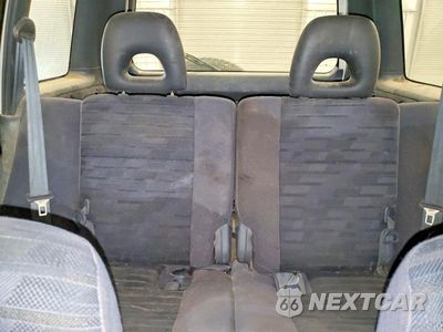 Zdjęcie 10 z 13 samochodu: 1997 TOYOTA RAV4 BASE VIN:JT3HP10V3V0142905 - miniatura