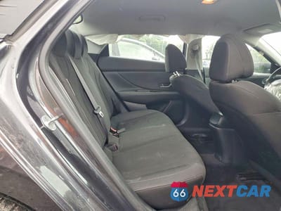 Zdjęcie 10 z 13 samochodu: 2022 HYUNDAI ELANTRA SEL VIN:5NPLM4AG1NH071495 - miniatura