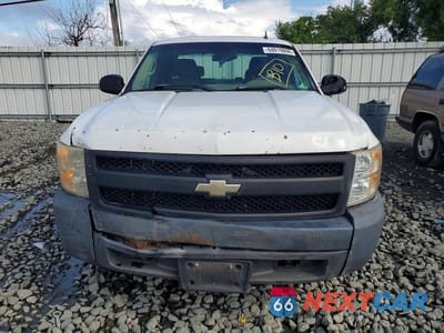 Piąte zdjęcie samochodu w środku: 2007 CHEVROLET SILVERADO C1500 CLASSIC VIN:1GCEC19XX7Z639284 - miniatura