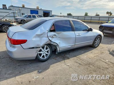 Trzecie zdjęcie samochodu z tyłu: 2005 HONDA ACCORD LX VIN:1HGCM56405A156163 - miniatura