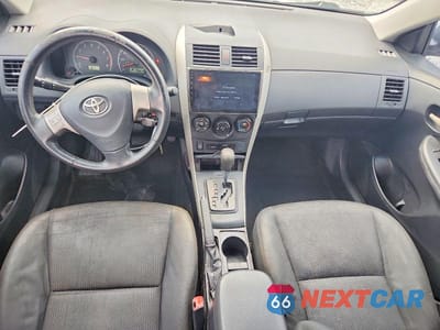 Zdjęcie 8 z 12 samochodu: 2009 TOYOTA COROLLA S VIN:1NXBU40E39Z023659 - miniatura