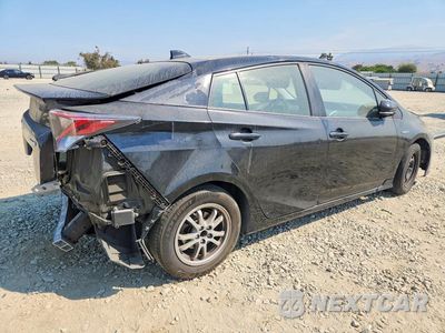 Trzecie zdjęcie samochodu z tyłu: 2018 TOYOTA PRIUS FOUR VIN:JTDKARFUXJ3551993 - miniatura