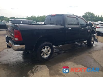Trzecie zdjęcie samochodu z tyłu: 2013 RAM 2500 SLT VIN:3C6UR5DL7DG575990 - miniatura