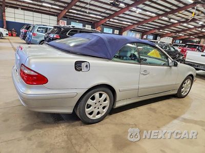 Trzecie zdjęcie samochodu z tyłu: 2002 MERCEDES-BENZ CLK 320 VIN:WDBLK65G02T119831 - miniatura