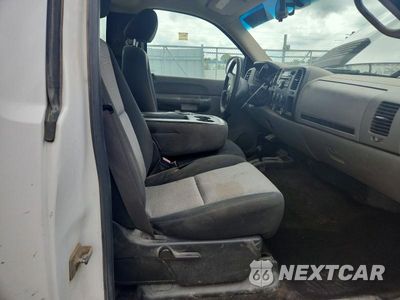 Zdjęcie 10 z 12 samochodu: 2007 CHEVROLET SILVERADO K2500 HEAVY DUTY VIN:1GCHK24K87E510761 - miniatura